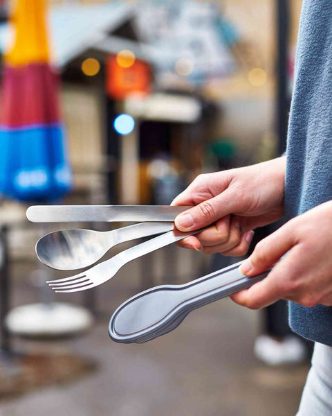 Stainless steel portable cutlery set