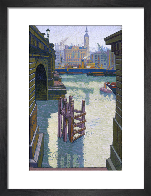 London Bridge: Adelaide House and Fresh Wharf