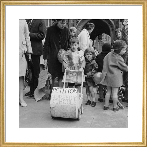 Protestors at the nursery school lobby