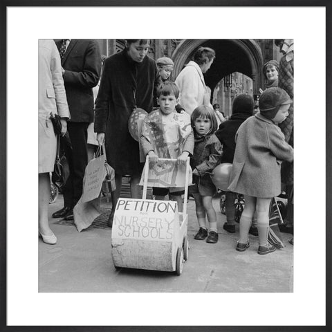 Protestors at the nursery school lobby