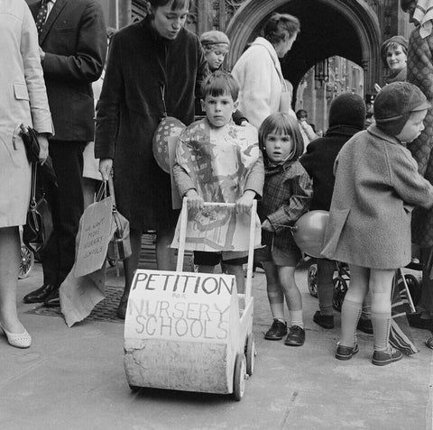 Protestors at the nursery school lobby