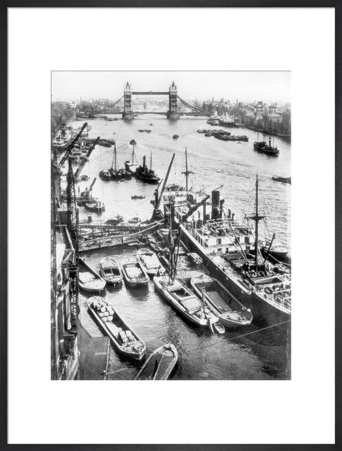 Upper Pool of the Thames c.1930