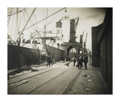 Discharging bagged cotton seed from Madras c. 1925
