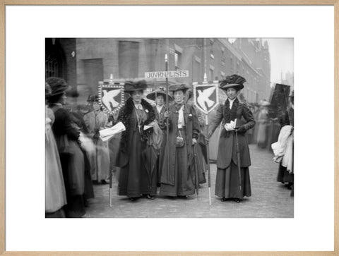 Suffragette procession of Journalists 1909