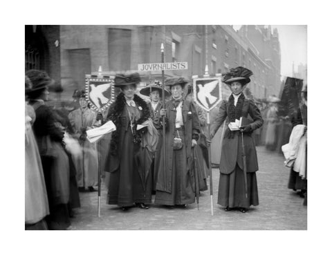 Suffragette procession of Journalists 1909