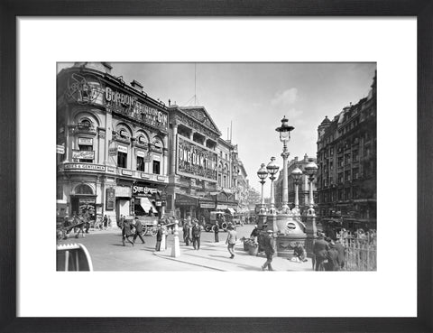 View of Piccadilly Circus 1927