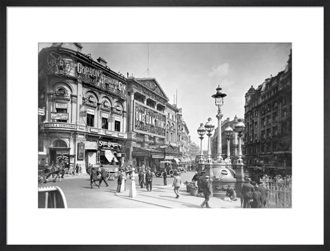 View of Piccadilly Circus 1927