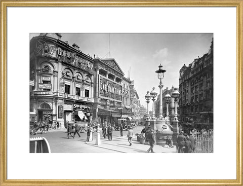 View of Piccadilly Circus 1927