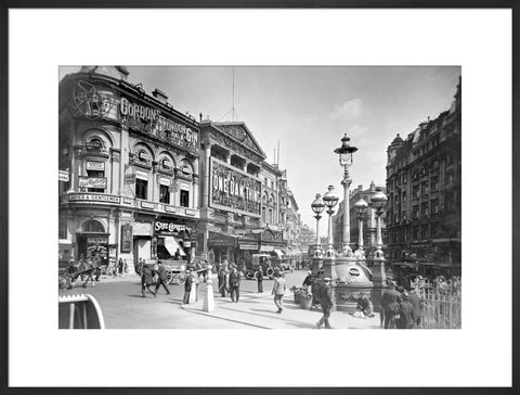 View of Piccadilly Circus 1927