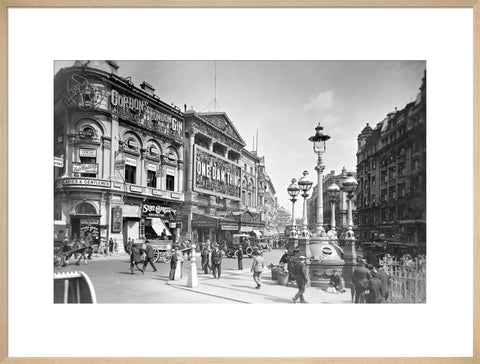 View of Piccadilly Circus 1927