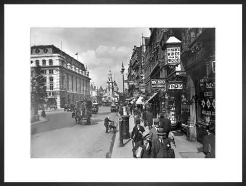 View of St. Clement Danes 20th century