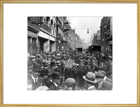 Fleet Street looking East 20th century