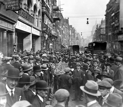 Fleet Street looking East 20th century