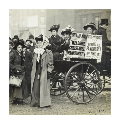 Christabel Pankhurst and Mary Gawthorpe welcomed at Manchester 1907