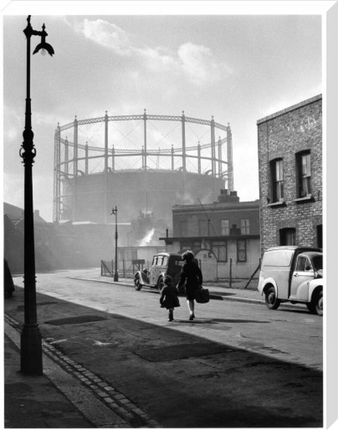 Gasworks at Nine Elms Battersea 1958