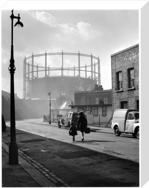 Gasworks at Nine Elms Battersea 1958