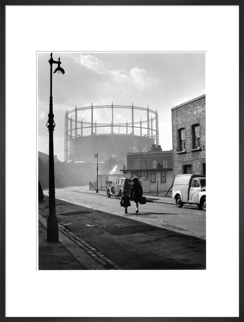 Gasworks at Nine Elms Battersea 1958