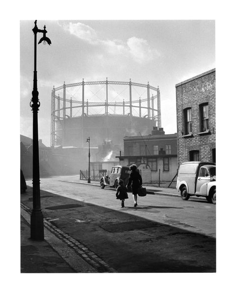 Gasworks at Nine Elms Battersea 1958