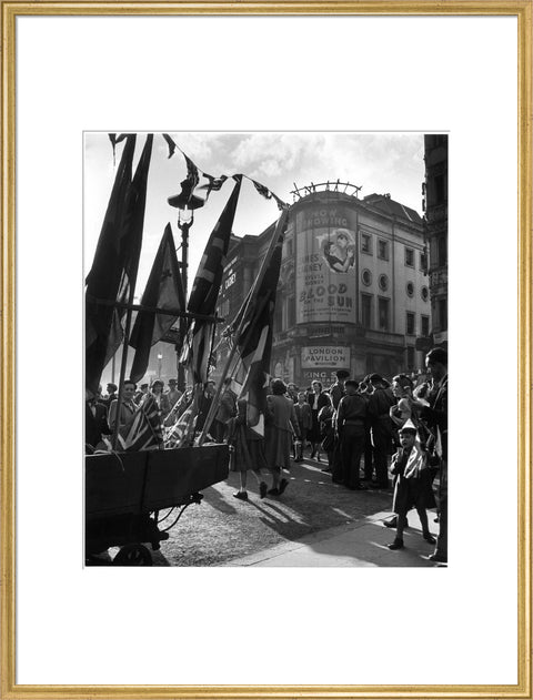 Piccadilly Circus V.E. Day