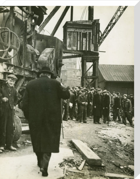 Winston Churchill East India Docks 1944
