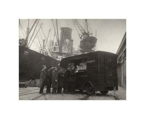 Mobile canteen for dockers 1942