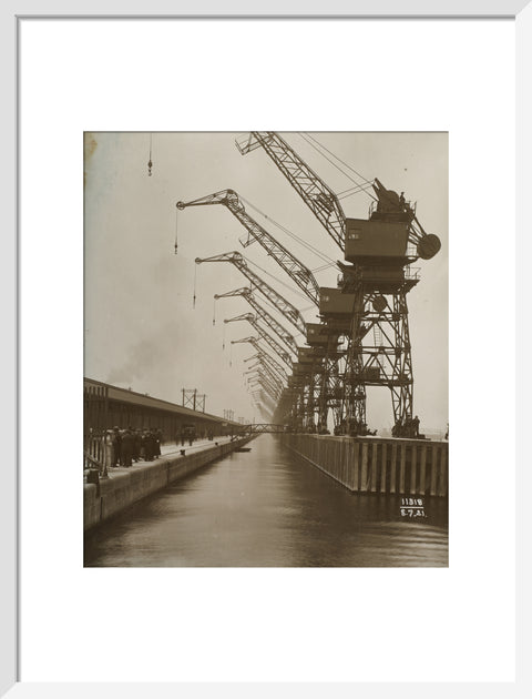 Cranes King George V Docks 1921