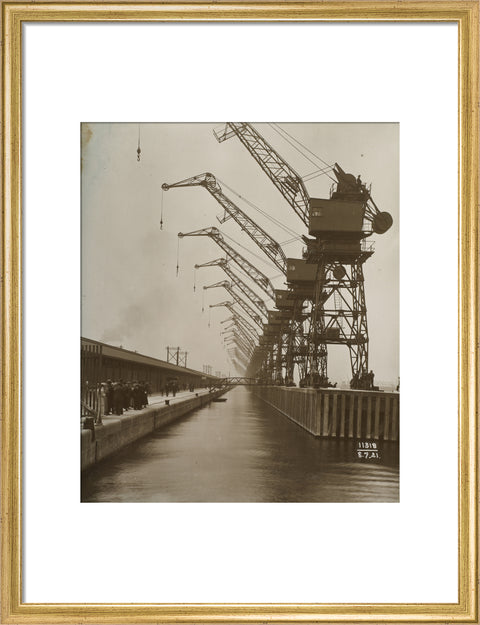 Cranes King George V Docks 1921