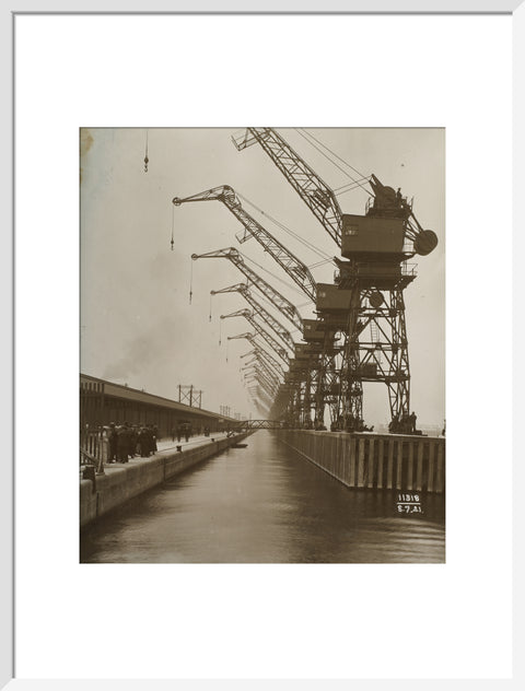 Cranes King George V Docks 1921