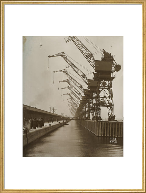 Cranes King George V Docks 1921