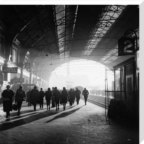 Victoria Railway Station c.1955