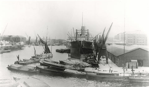 Greenland Dock Surrey Commercial Docks c 1925