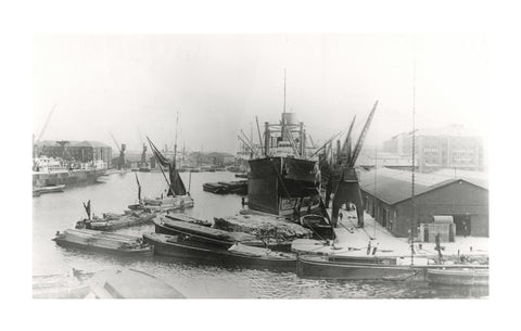 Greenland Dock Surrey Commercial Docks c 1925
