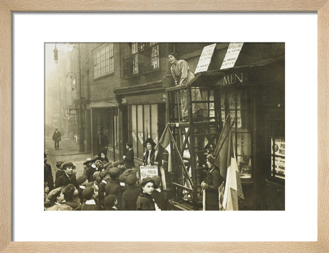 Sylivia Pankhurst addressing a crowd 1912