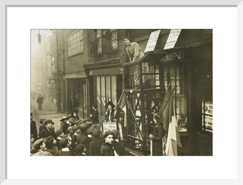 Sylivia Pankhurst addressing a crowd 1912
