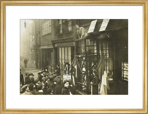 Sylivia Pankhurst addressing a crowd 1912