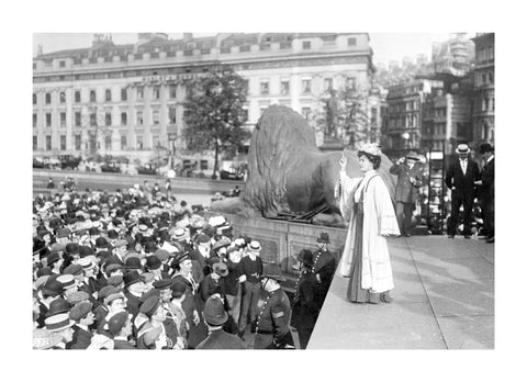 Emmeline Pankhurst addressing crowds at Trafalgar Square 1908