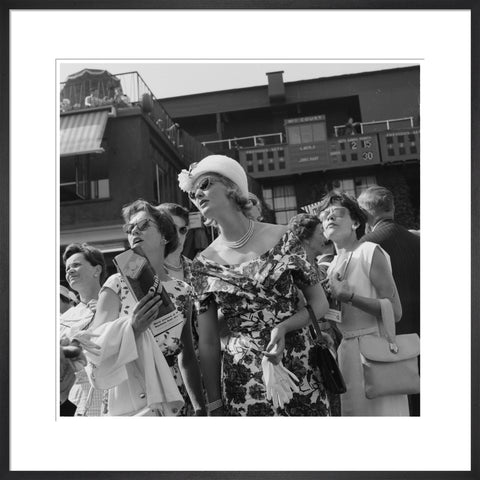 Women attending the All England Lawn Tennis1960