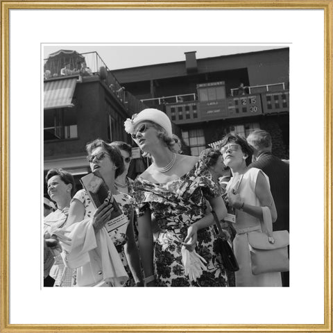 Women attending the All England Lawn Tennis1960