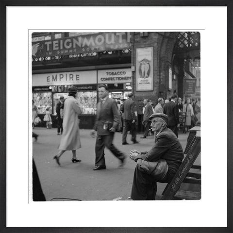 Shoe polisher Liverpool Street Station c.1960
