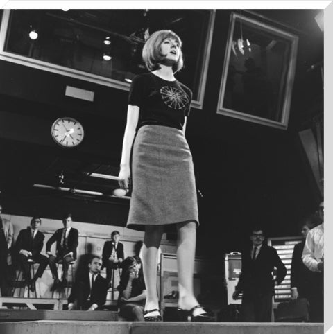 Cilla Black performing on Ready Steady Go 1964