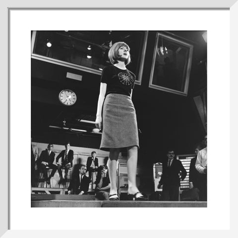 Cilla Black performing on Ready Steady Go 1964