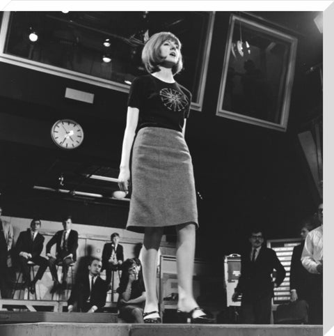 Cilla Black performing on Ready Steady Go 1964