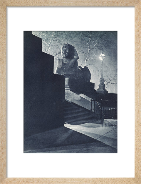 Sphinx on the Victoria Embankment at night 1934