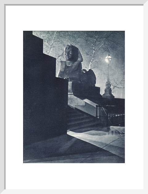 Sphinx on the Victoria Embankment at night 1934