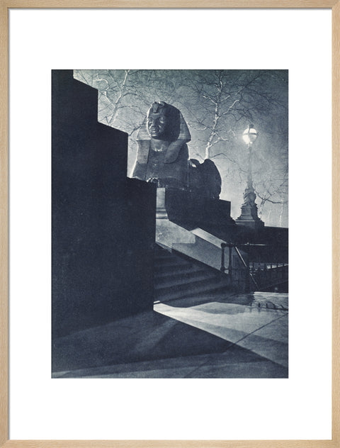 Sphinx on the Victoria Embankment at night 1934