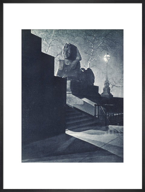 Sphinx on the Victoria Embankment at night 1934
