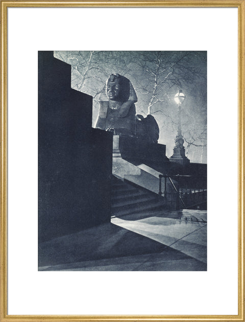 Sphinx on the Victoria Embankment at night 1934