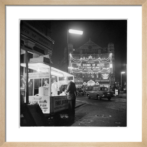 The Palace Theatre at night 1960