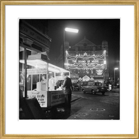 The Palace Theatre at night 1960