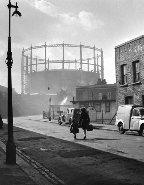 Wolfgang Suschitzky, Gasworks at Nine Elms, Battersea